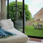 Ferienhaus Rustic Charm, Modern Comfort *