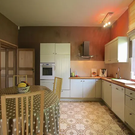 Rustic Charm, Modern Comfort Nyaraló *